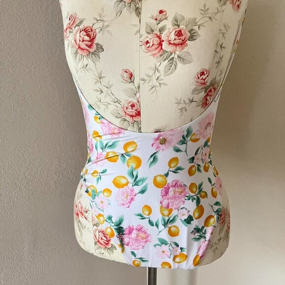 Victoria's Secret white floral one shoulder one‎ piece swimsuit small - Picture 3 of 5